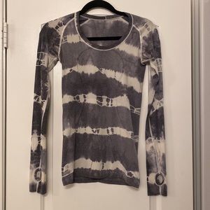 Lululemon swiftly tie dye blue white long sleeve 4